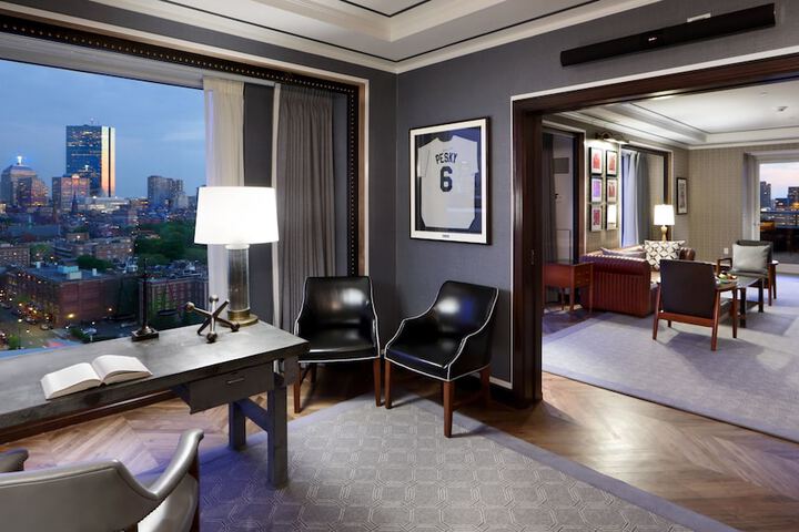 Room 53 of 131
