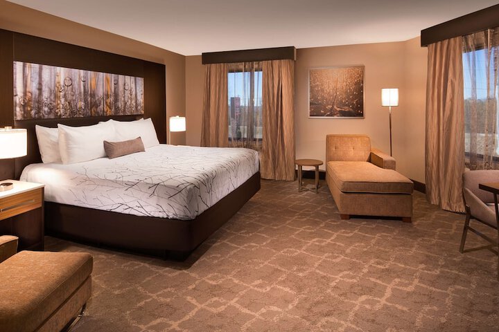 Room 21 of 27