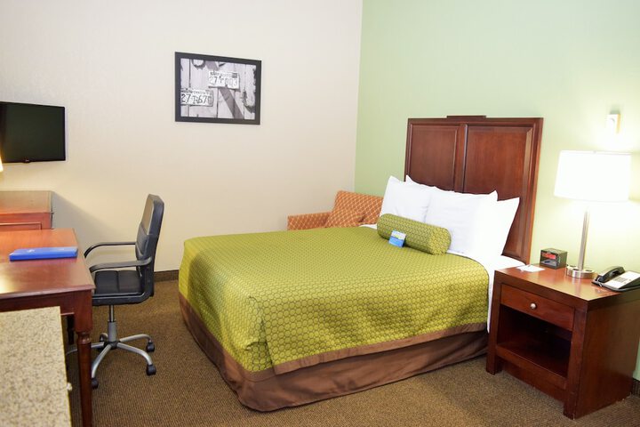 Room 17 of 43