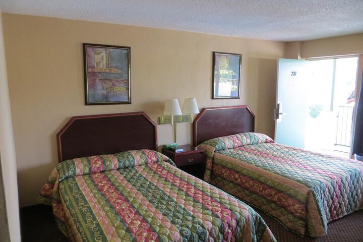 Room 11 of 46