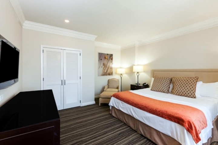 Grand Galvez Resort Autograph Collection