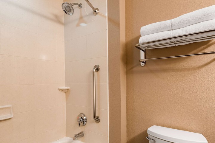 Room 20 of 31