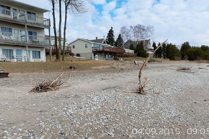 Algoma Beach Motel