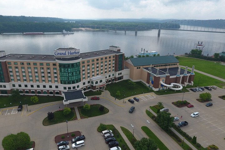 Hotel 8 of 44