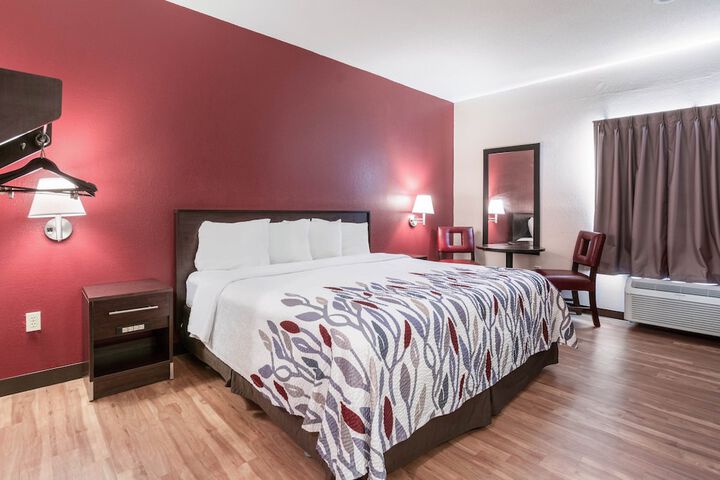 Room 15 of 38