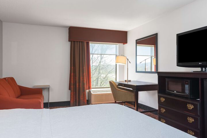 Room 12 of 44