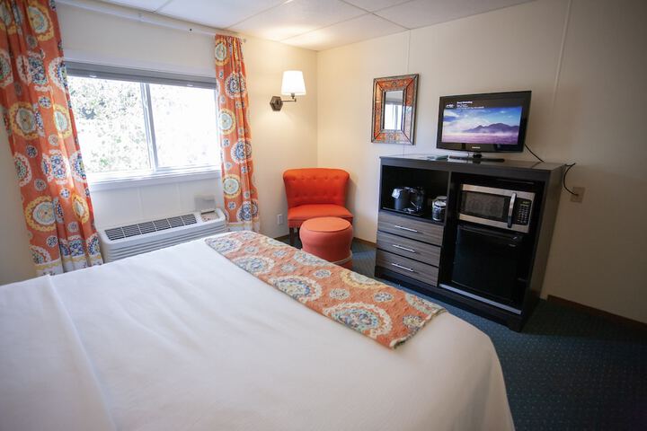 Room 77 of 170