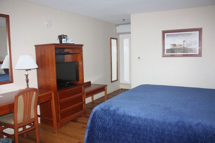 Room 30 of 83