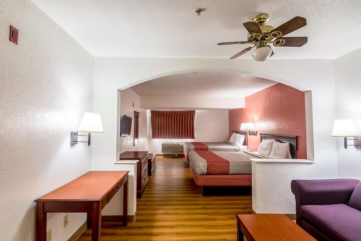 Room 19 of 45