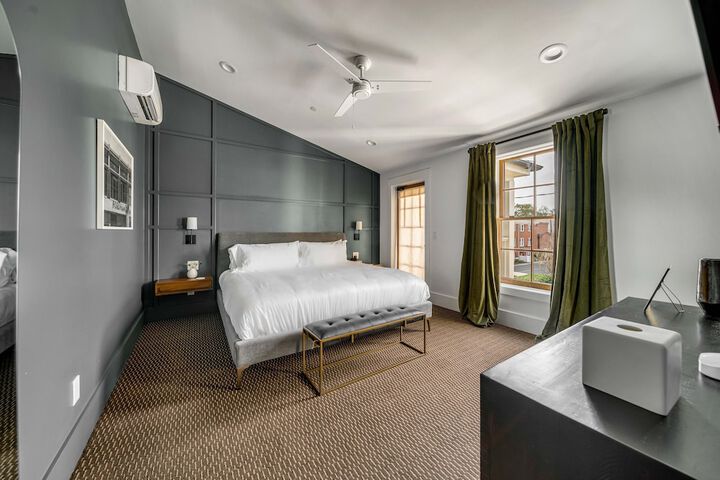 Room 2 of 14
