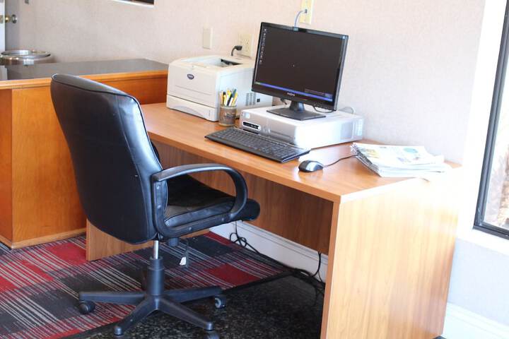 Business Center 55 of 55