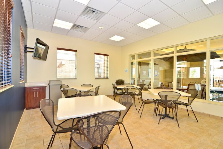 Holiday Inn Express and Suites Williston by IHG