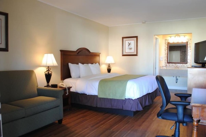 Room 21 of 52