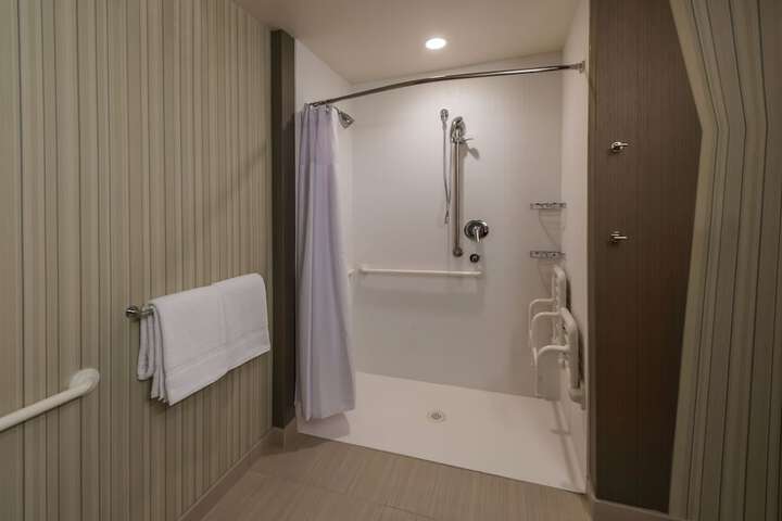 Room 27 of 44