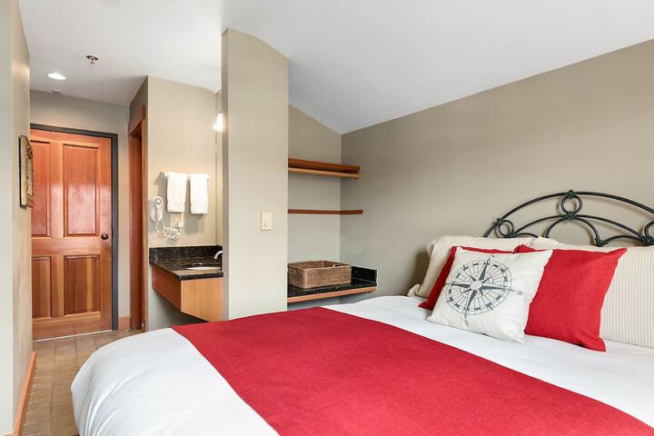 Room 48 of 101