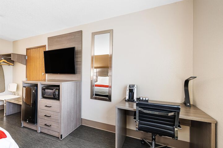 SureStay Plus Hotel by Best Western Kearney Liberty North