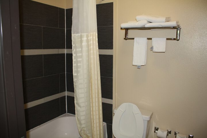Room 52 of 129