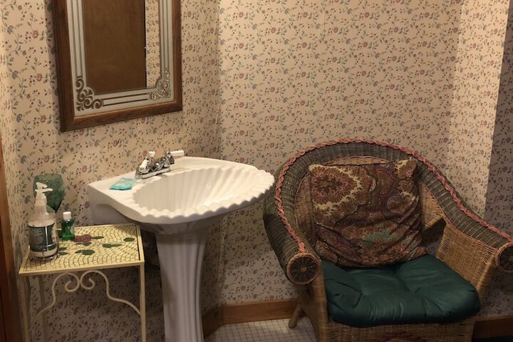 Room 31 of 40