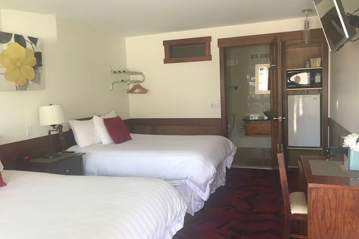 Room 11 of 35