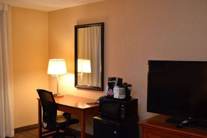 Room 32 of 44