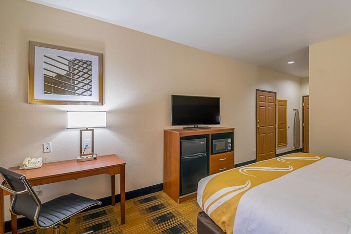 Room 20 of 49