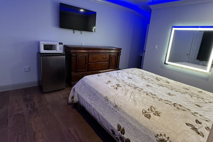 Room 10 of 10