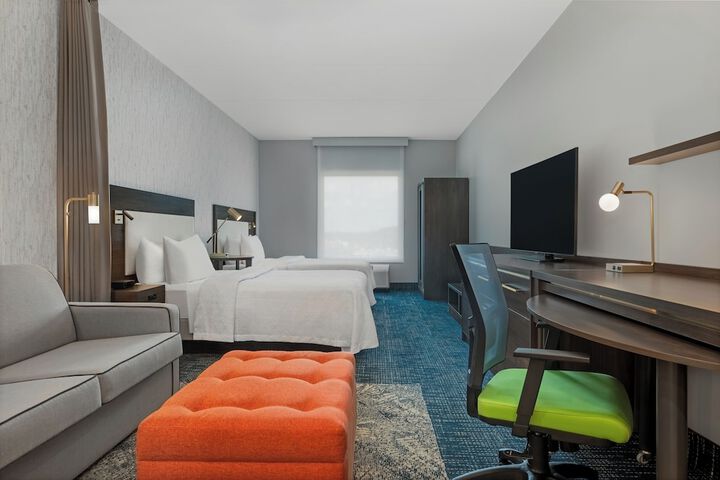 Room 26 of 43