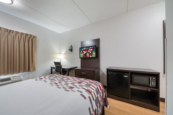 Room 28 of 30