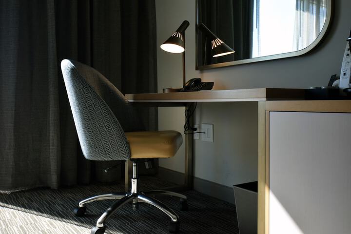 Room 46 of 77