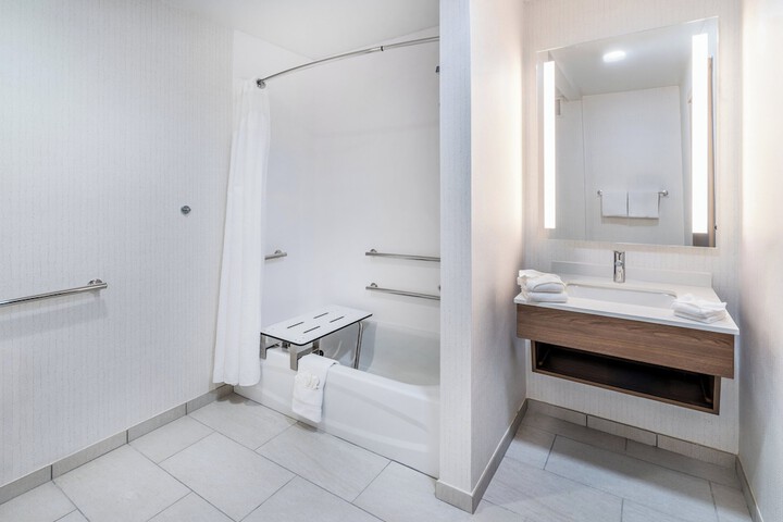 Holiday Inn Dublin-Pleasanton by IHG