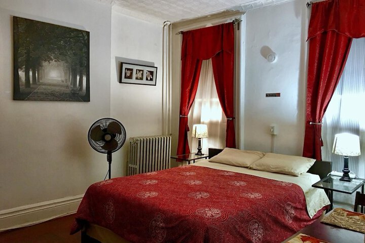 Room 23 of 40