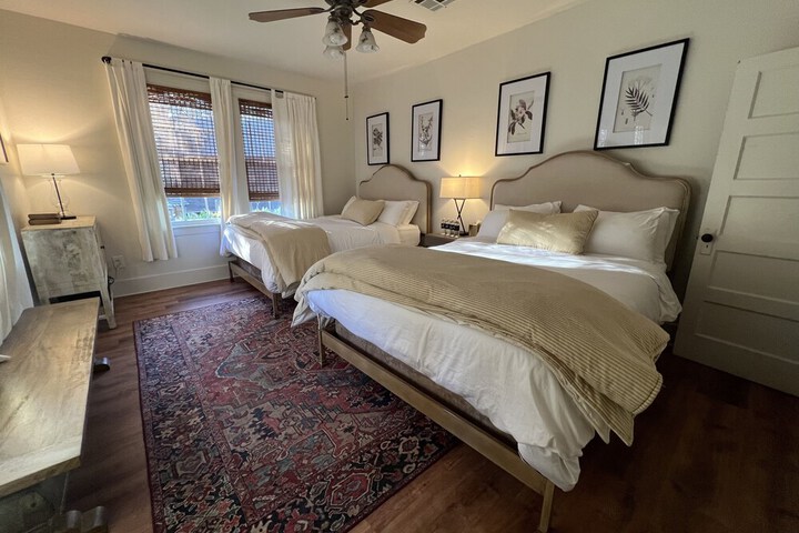 Room 16 of 65
