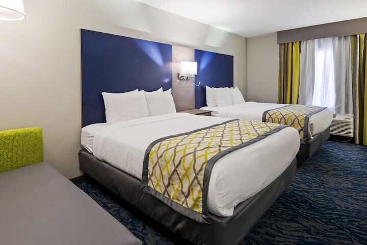 Room 8 of 20