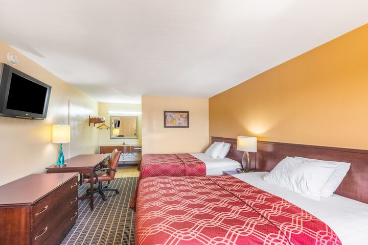 Room 11 of 20