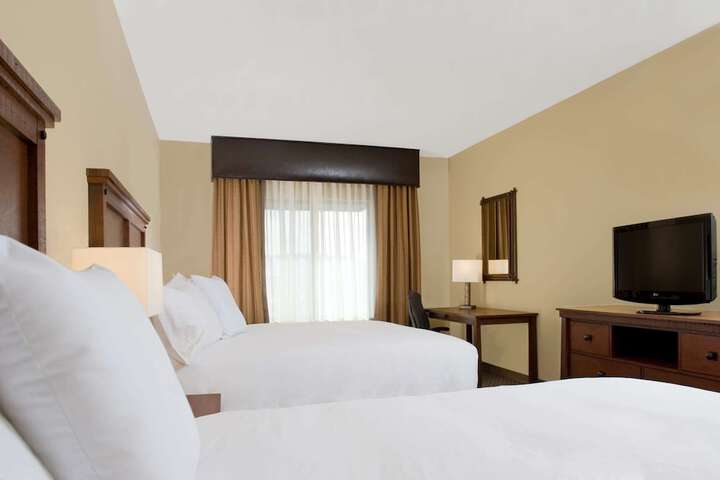 Room 16 of 40