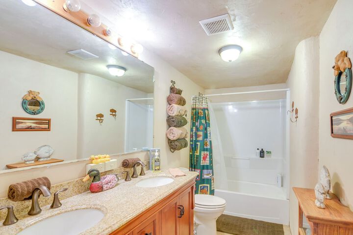 Downtown Del Norte Home Near Hiking & Fishing!