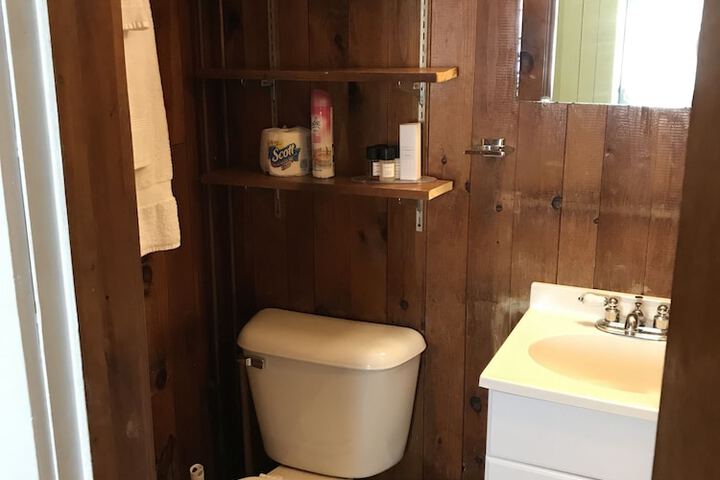 Room 54 of 80