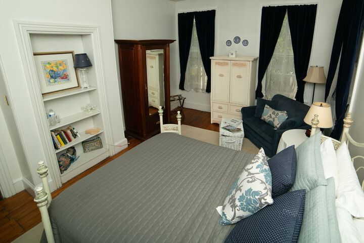 Room 43 of 51