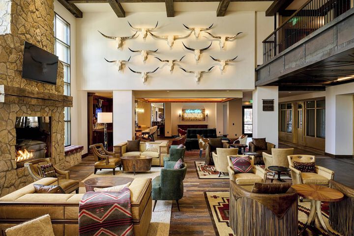Hotel Interior 26 of 100
