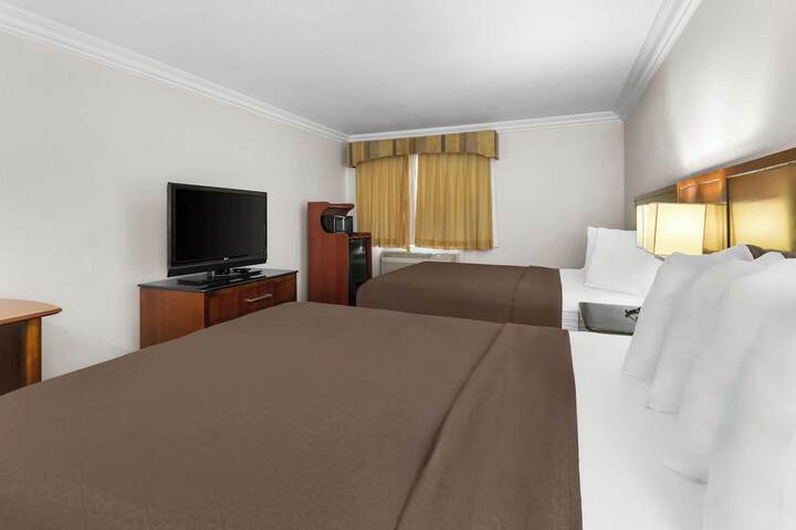 Room 20 of 34