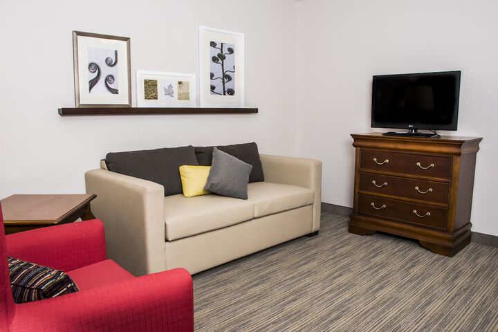 Room 11 of 22
