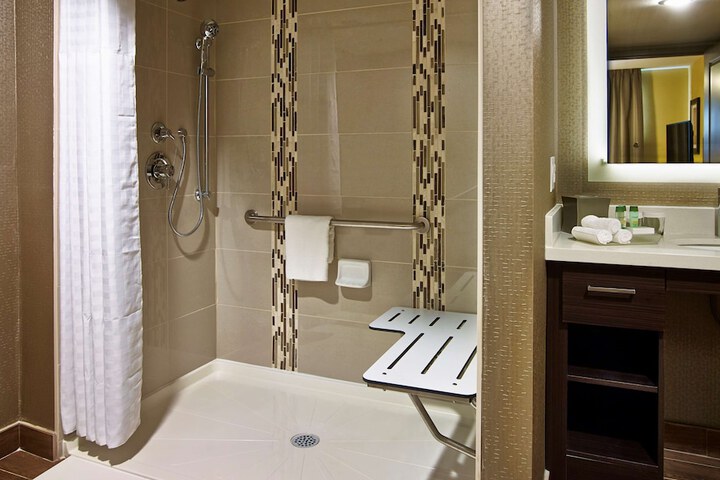Homewood Suites by Hilton Hamilton Ontario, Canada