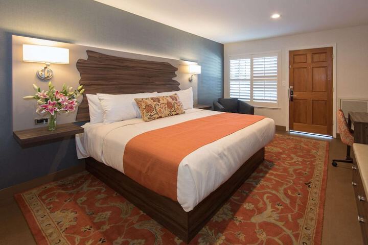 Room 14 of 27