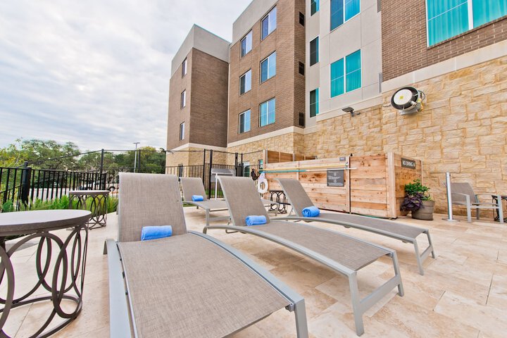 Terrace/Patio 42 of 43