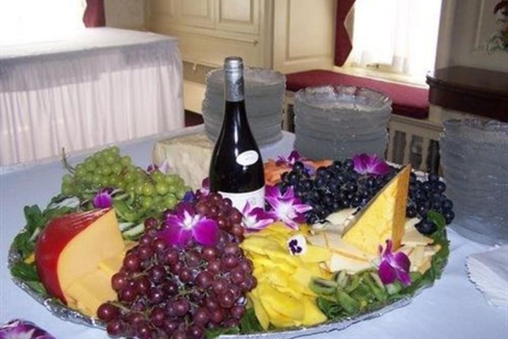 Montague Inn