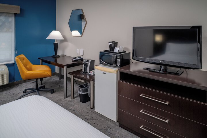 Room 80 of 110
