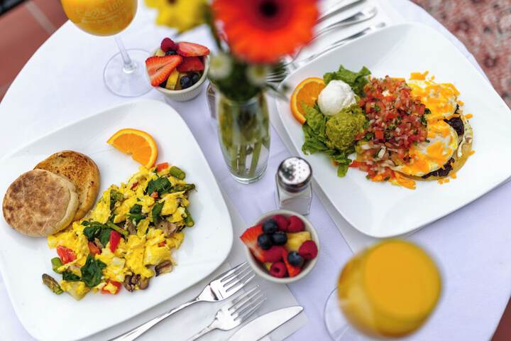 Breakfast/Coffee Service 179 of 221