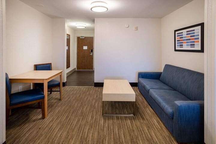 Room 12 of 42