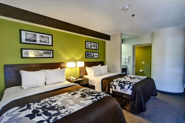 Room 18 of 42