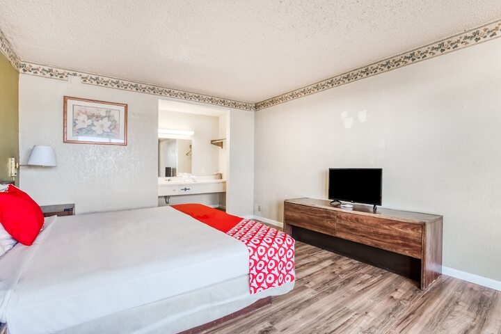 Room 20 of 27